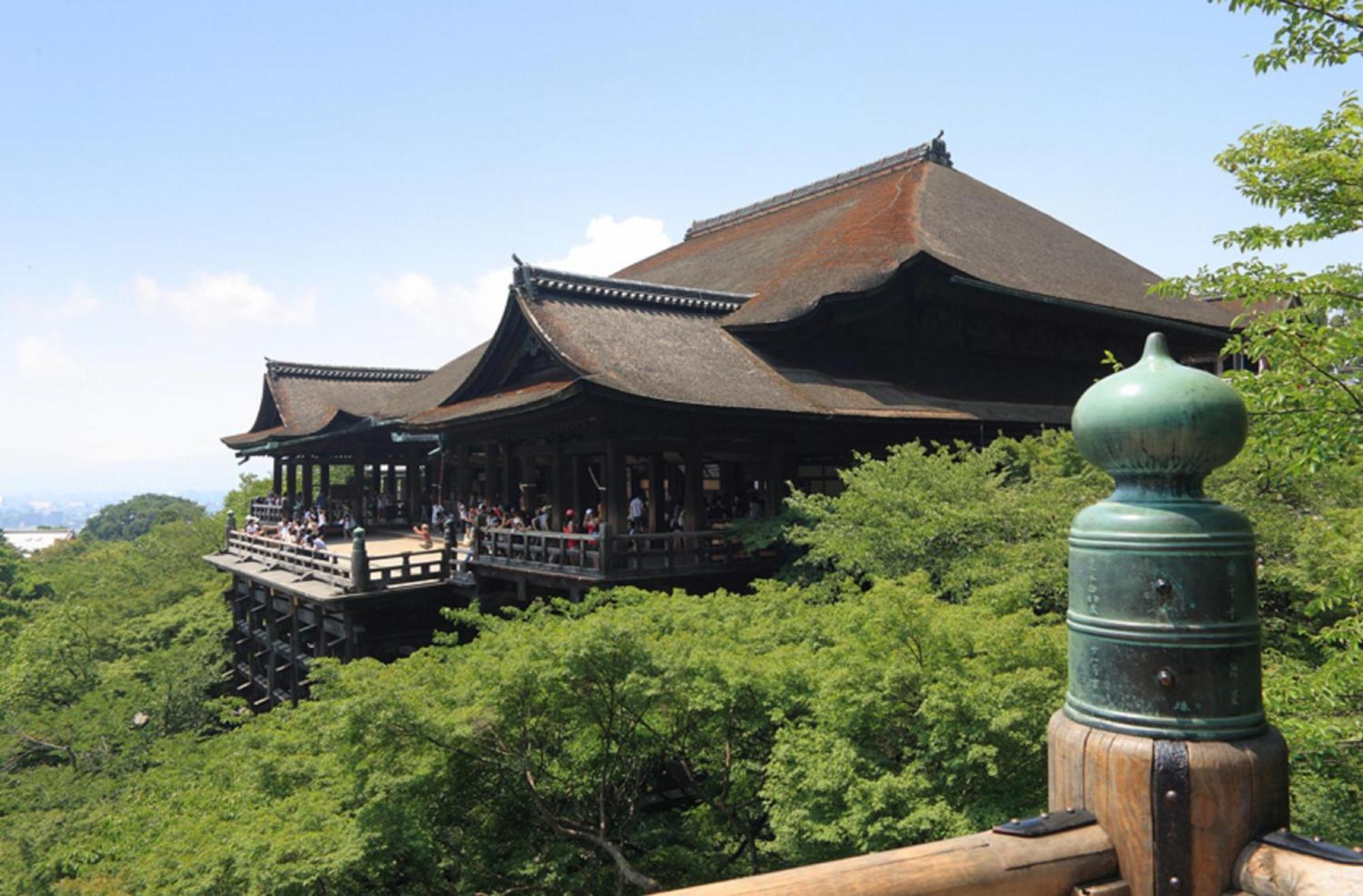 Kamuroan Kyoto Bagian luar foto